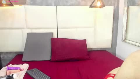samm_angel online show from June 25, 2026, 2:32 pm