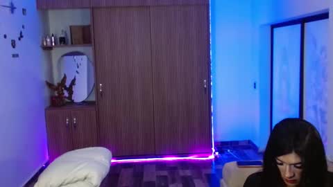 SAMMY  online show from December 19, 2025, 9:55 pm