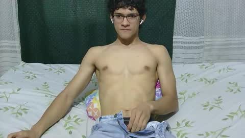 samuel_hills_ii online show from March 5, 2026, 2:02 pm