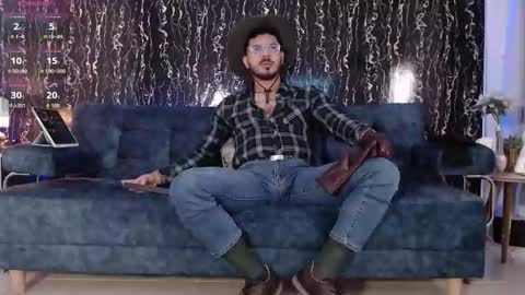  Samuel Coopper  online show from October 28, 2025, 1:58 pm