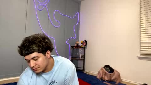 samuelfromhtx online show from November 13, 2025, 6:34 am