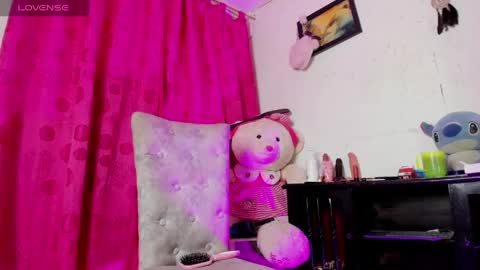 samy_ice online show from May 17, 2026, 7:32 pm