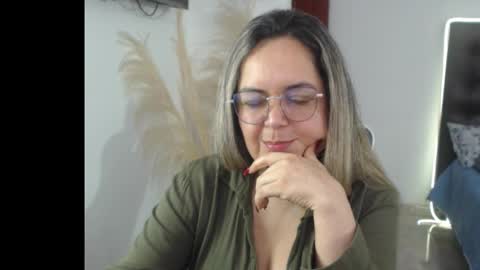 Snapshot of samy_vsn chatting on October 18, 2025, 6:30 pm samy_vsn online show from October 18, 2025, 6:30 pm