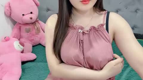 sanami_sian_ online show from September 30, 2025, 3:39 pm
