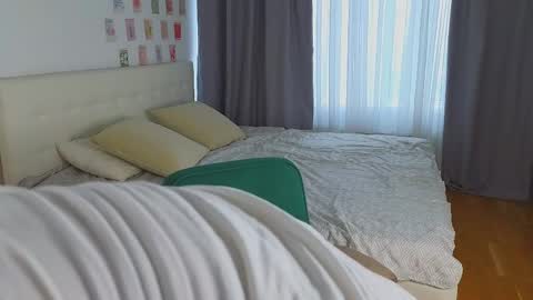 Alesya online show from May 4, 2026, 4:41 am