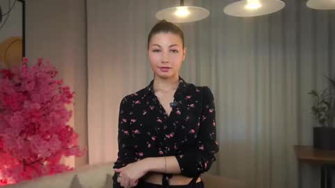 Snapshot of sandiule chatting on October 8, 2025, 1:36 am Emma online show from October 8, 2025, 1:36 am