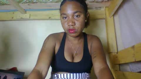 Snapshot of sandolahh chatting on October 1, 2025, 12:22 pm SANDO online show from October 1, 2025, 12:22 pm