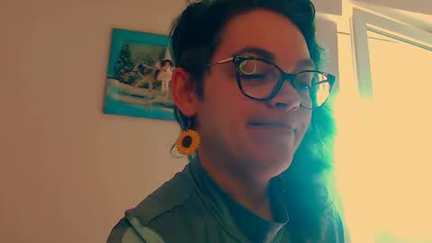 Sandra online show from March 22, 2026, 1:25 pm