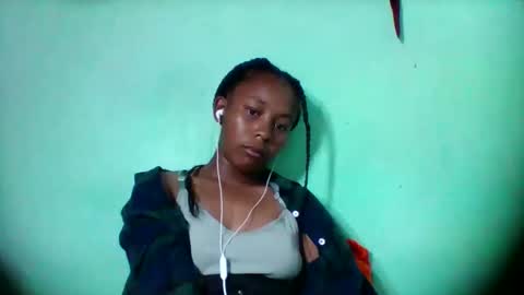 sandra1253099 online show from January 13, 2026, 6:24 pm