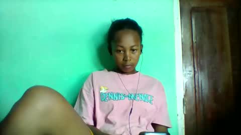 sandra1253099 online show from April 11, 2026, 6:07 am