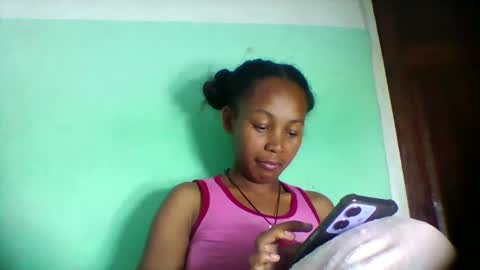 sandra1253099 online show from April 21, 2026, 5:28 pm