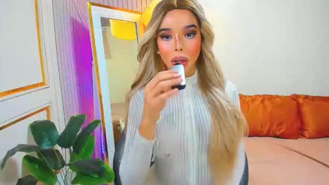 Sandra Hornball online show from November 30, 2025, 11:09 pm