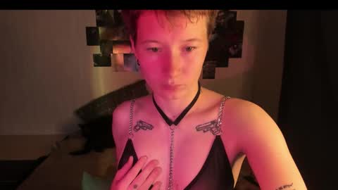 sandraa_a online show from September 30, 2025, 3:06 pm