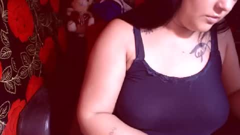 Sandra online show from October 22, 2025, 4:51 pm