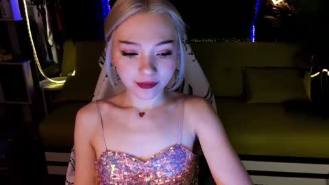 Sandy  online show from January 19, 2025, 1:43 am