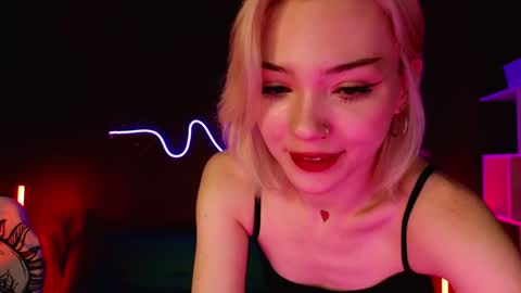 Sandy  online show from February 2, 2025, 4:05 am