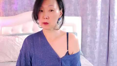 Sandra online show from April 17, 2026, 9:23 am