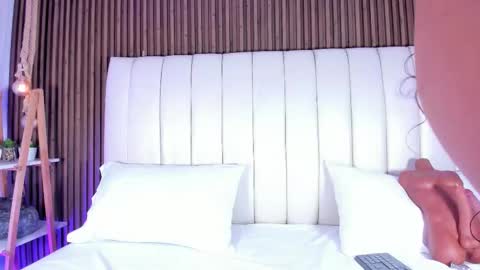 Sandra online show from February 7, 2026, 1:20 am