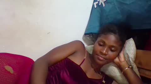 sandricaaa online show from February 4, 2026, 8:53 am