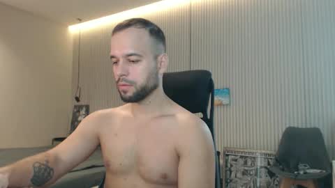 DeAlex online show from October 22, 2025, 8:58 am