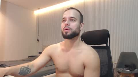 DeAlex online show from November 14, 2025, 11:42 am