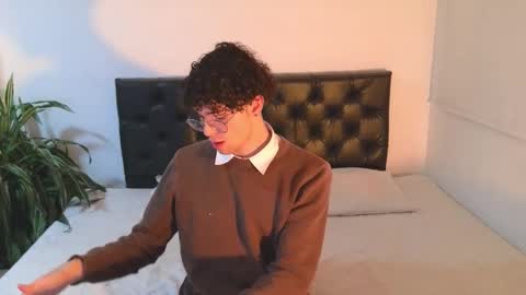 Snapshot of sandro_vitali chatting on September 16, 2025, 5:41 am sandro_vitali online show from September 16, 2025, 5:41 am