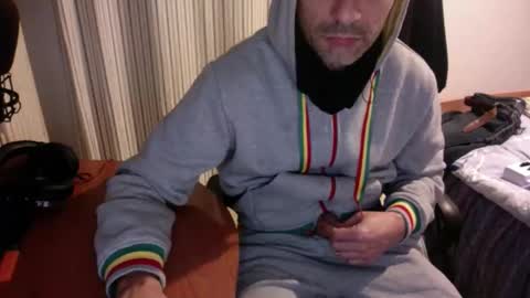 lucas online show from December 19, 2025, 4:25 pm