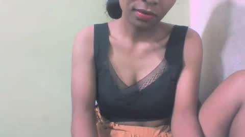 sandy735579 online show from February 15, 2026, 8:46 am