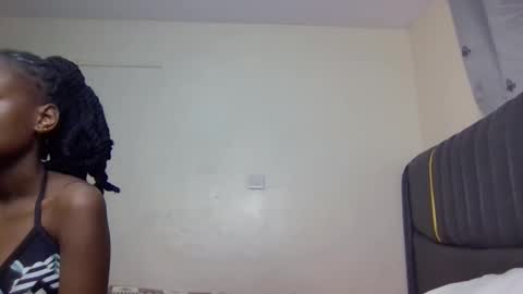 sandy online show from September 26, 2025, 1:04 pm