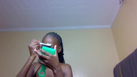 sandy online show from November 3, 2025, 7:09 am