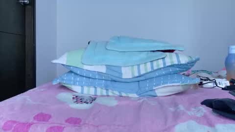 sandy online show from November 26, 2025, 3:57 pm