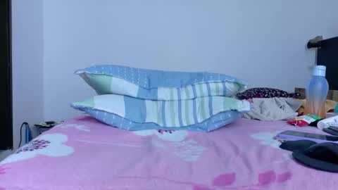 sandy online show from March 3, 2026, 7:42 pm