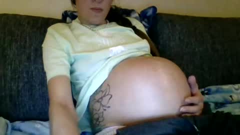 Sandy online show from December 5, 2024, 7:17 pm