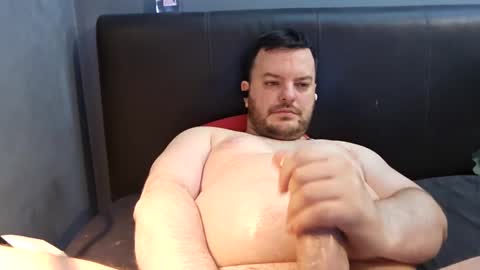 Snapshot of sanedazza chatting on December 22, 2024, 12:39 am darren online show from December 22, 2024, 12:39 am