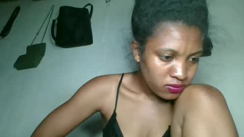 sanelie09 online show from November 2, 2025, 10:23 pm