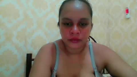 Snapshot of sangrealena4u chatting on October 21, 2025, 3:35 pm sangrealena4u online show from October 21, 2025, 3:35 pm