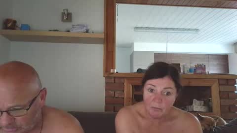 sanroom online show from September 30, 2025, 2:11 pm