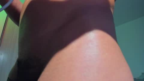 Snapshot of santi__ferrer chatting on April 21, 2026, 1:42 am Santi Ferrer online show from April 21, 2026, 1:42 am