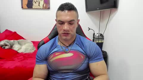 santi_pastori online show from October 14, 2025, 6:31 pm