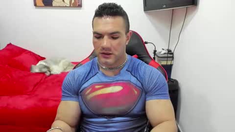 santi_pastori online show from November 5, 2025, 4:18 pm