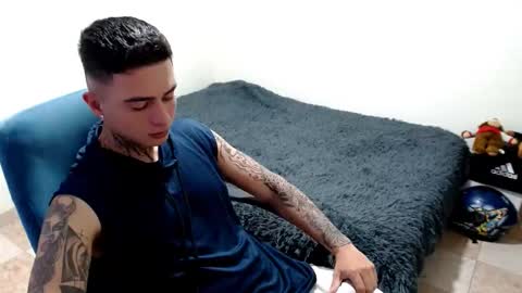 santi_ss online show from October 27, 2025, 7:07 pm