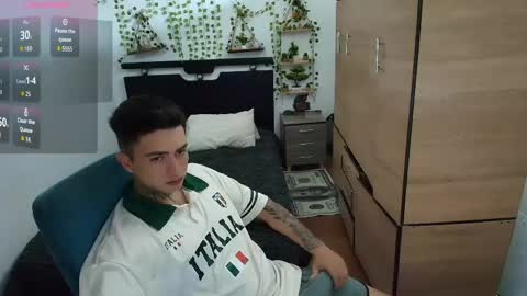 Snapshot of santi_ss chatting on April 23, 2026, 11:51 pm santi_ss online show from April 23, 2026, 11:51 pm