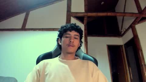 santi_twink19 online show from March 2, 2026, 7:15 am