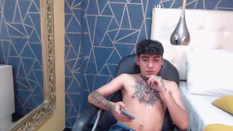 SantiAbader online show from November 2, 2025, 3:53 am