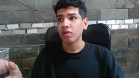 santi online show from November 21, 2025, 11:03 pm