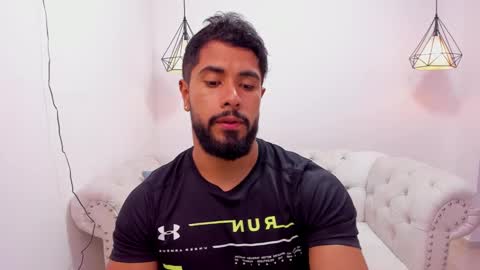 Snapshot of santiago_huntt chatting on December 4, 2024, 4:49 pm santiago_huntt online show from December 4, 2024, 4:49 pm