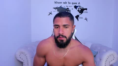 Snapshot of santiago_huntt chatting on September 13, 2025, 12:38 pm santiago_huntt online show from September 13, 2025, 12:38 pm