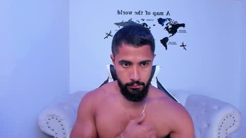 Snapshot of santiago_huntt chatting on September 17, 2025, 9:05 pm santiago_huntt online show from September 17, 2025, 9:05 pm