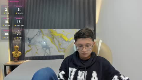 Snapshot of santiago_russo18 chatting on October 6, 2025, 12:35 pm santiago_russo18 online show from October 6, 2025, 12:35 pm