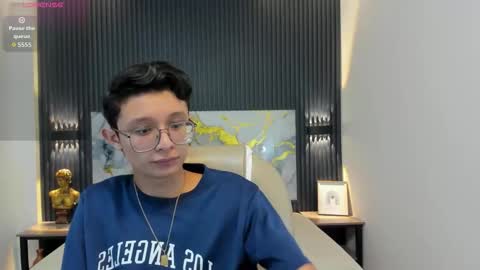 Snapshot of santiago_russo18 chatting on October 12, 2025, 1:10 pm santiago_russo18 online show from October 12, 2025, 1:10 pm